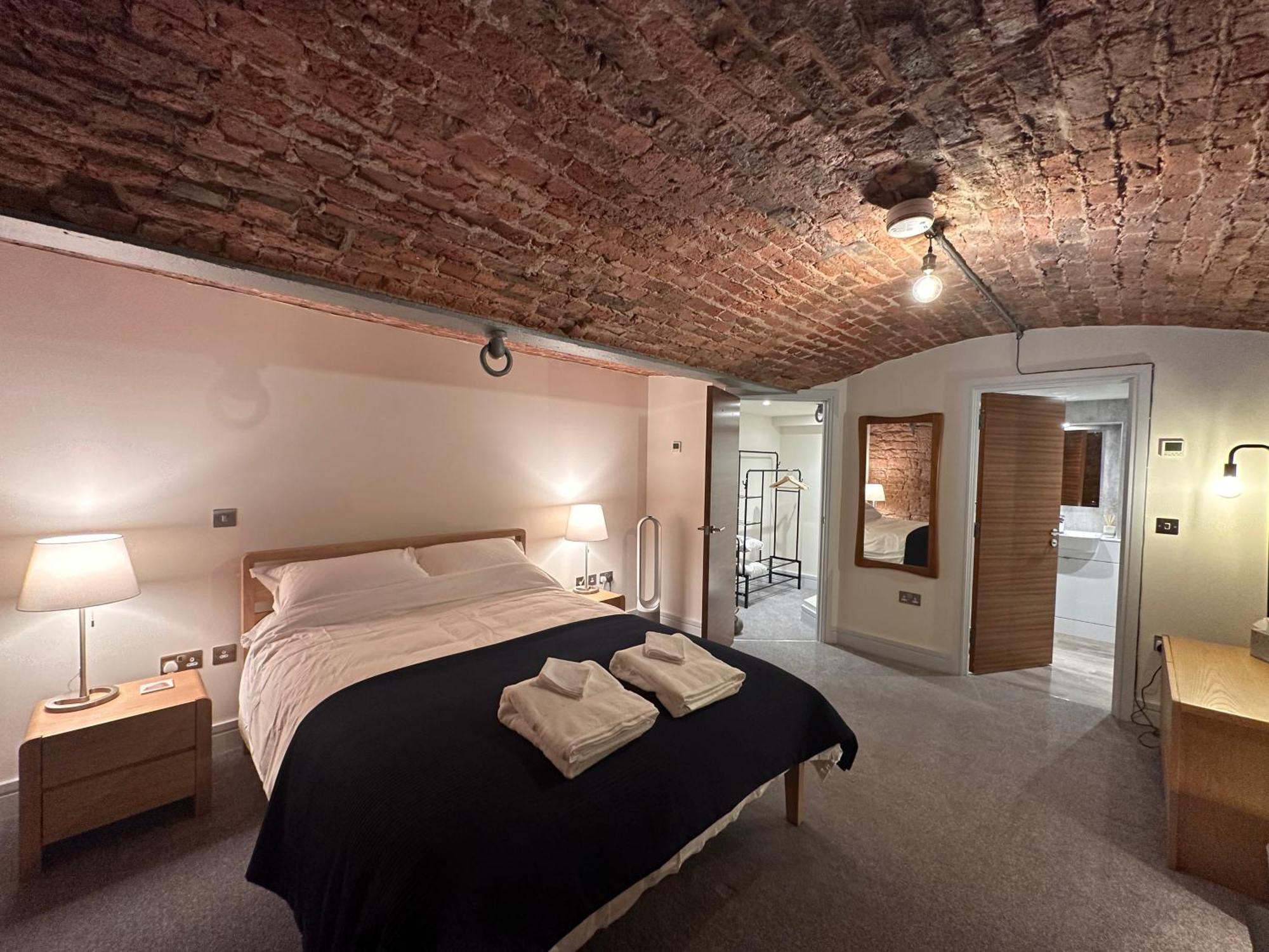 The Engine House At Dixons Chimney Near Carlisle Castle Unique Historic Apartment With 65 Inch Sky Glass And Private Parking Bagian luar foto